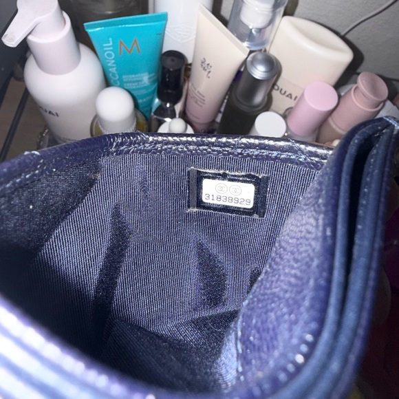 Chanel Navy Quilted Card Holder - Picture 11 of 15